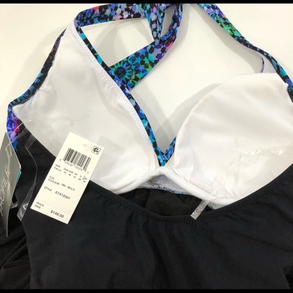 Gorgeous swimsuit (black, blue, and green) - Picture 7 of 7